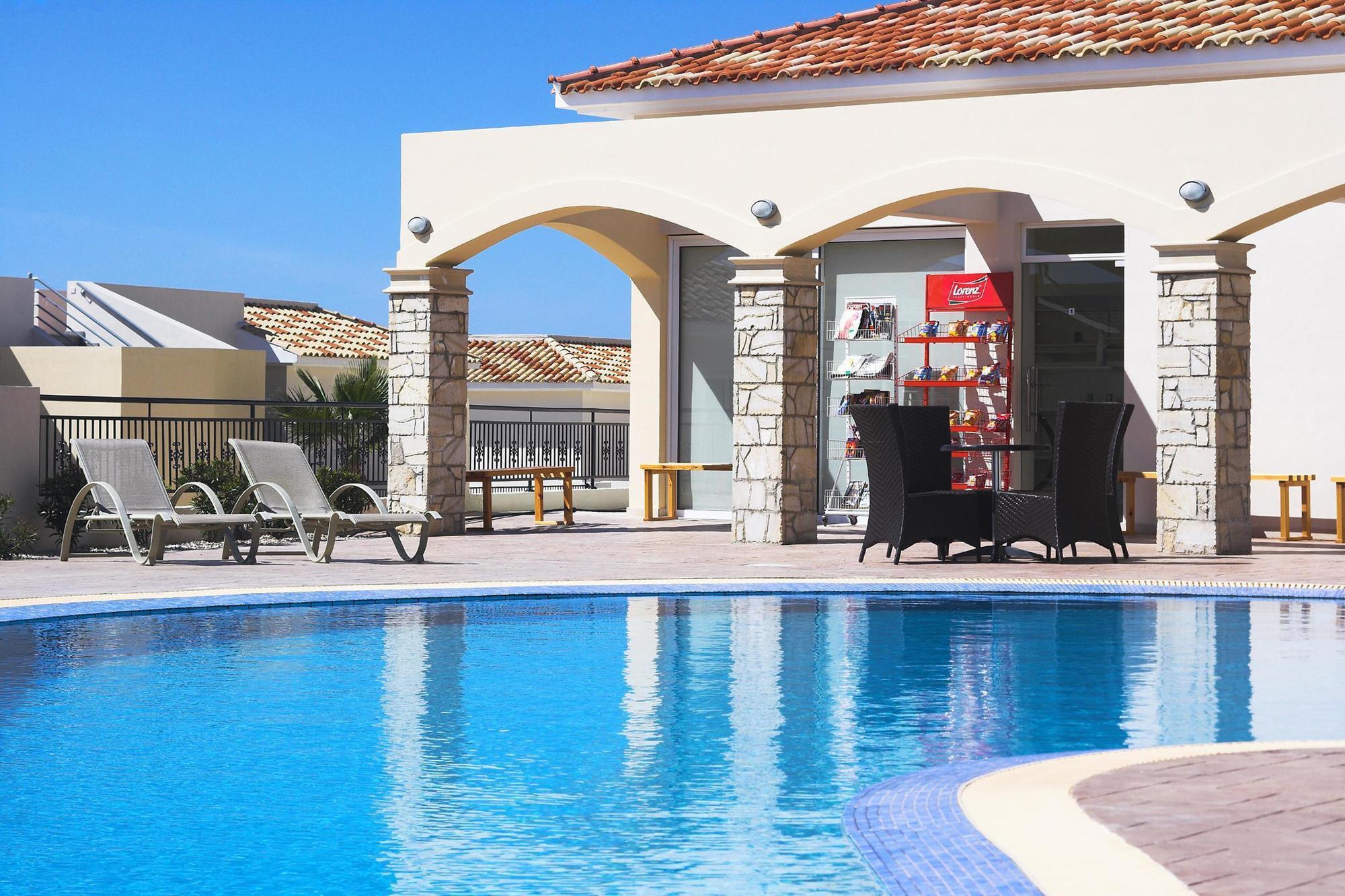 Aparthotel Club St. George (Adults Only) Trimitusa Exterior foto