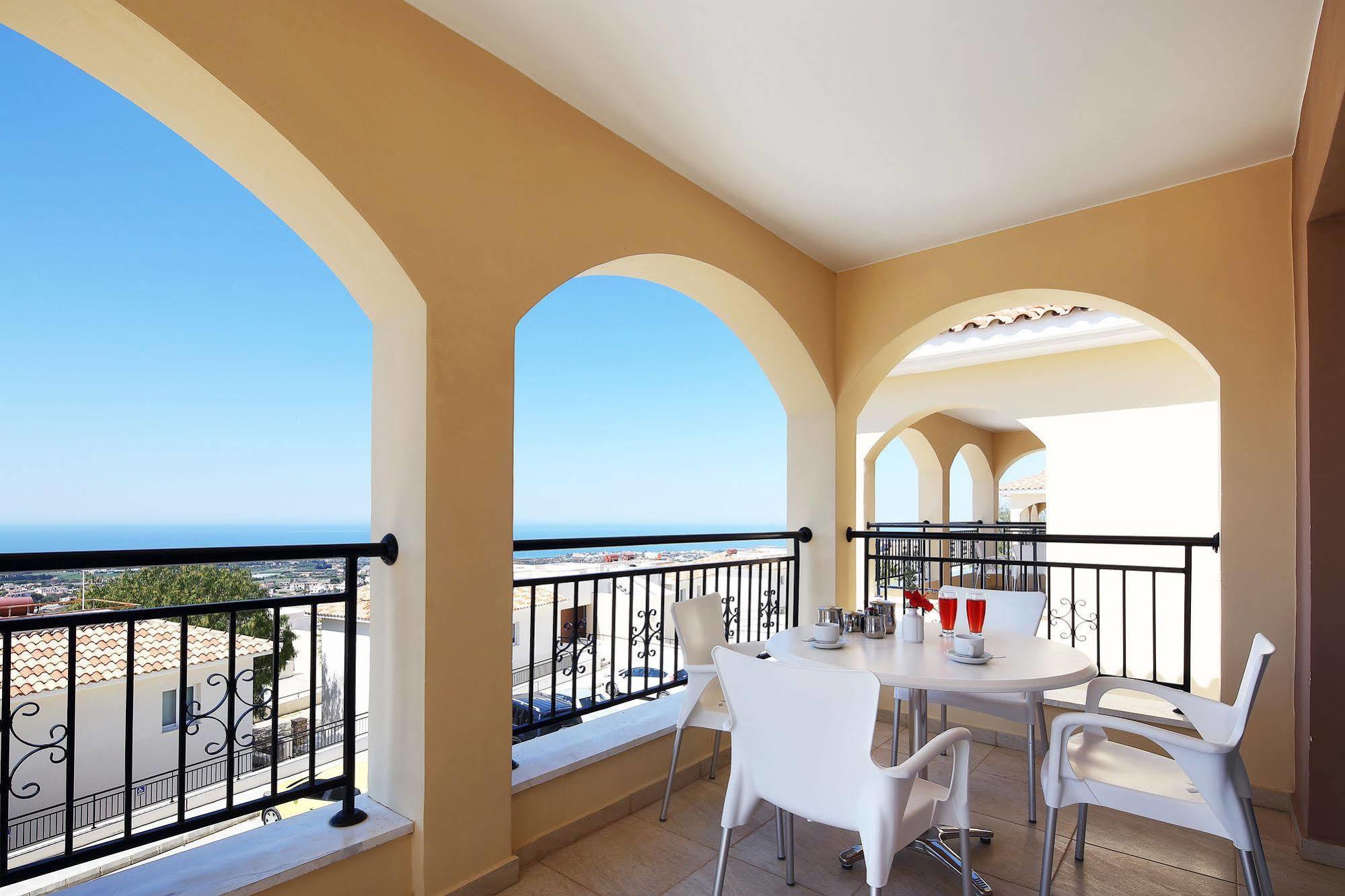 Aparthotel Club St. George (Adults Only) Trimitusa Exterior foto